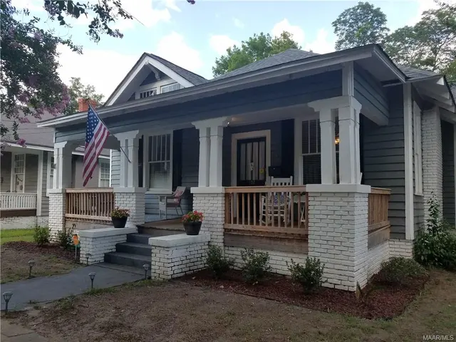 Amylynne Blake, Realtor with Wallace & Moody Realty — photo from the business 12