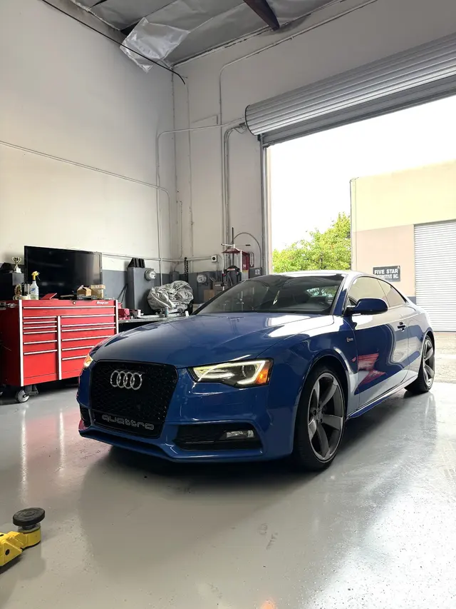 The Mechanic OC — photo from the business 9