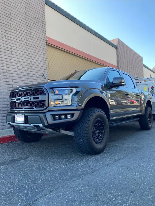 The Mechanic OC — photo from the business 5