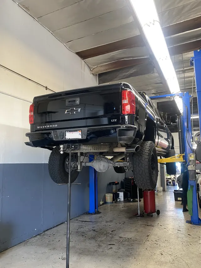 The Mechanic OC — photo from the business 12