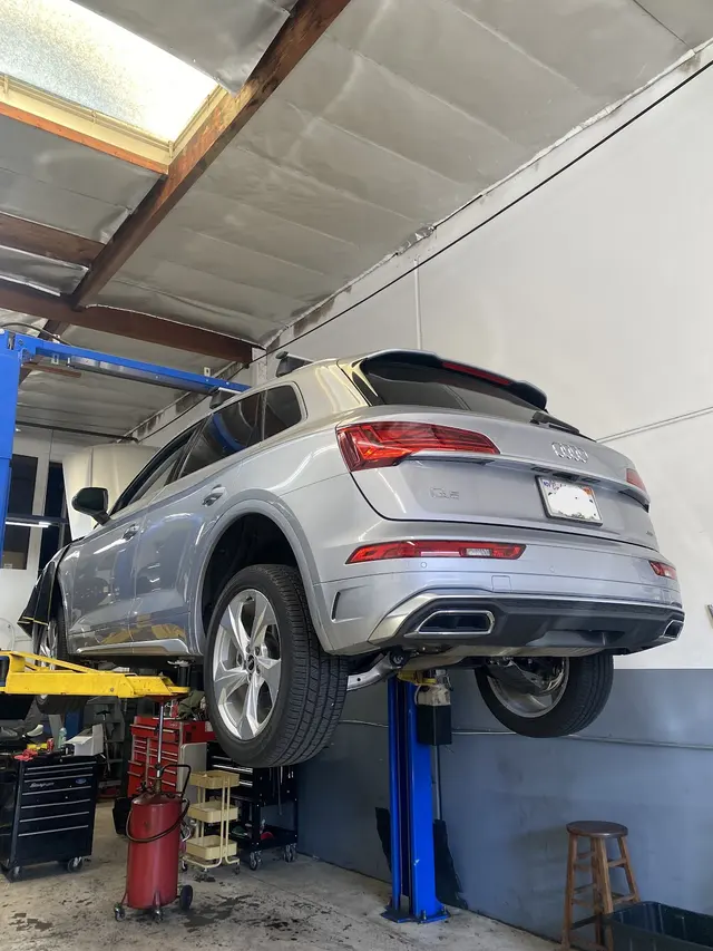 The Mechanic OC — photo from the business 2