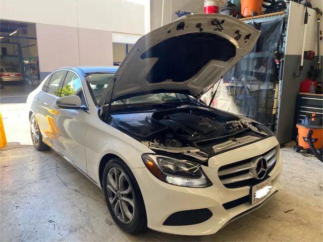 The Mechanic OC — photo from the business 7