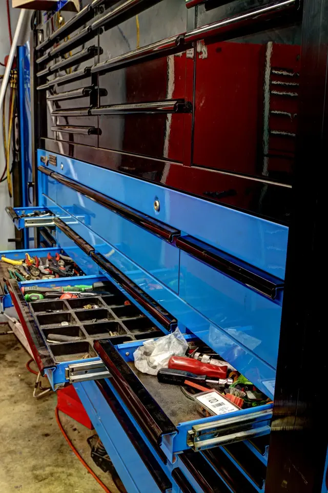 Larry's Independent Service — photo from the business 10