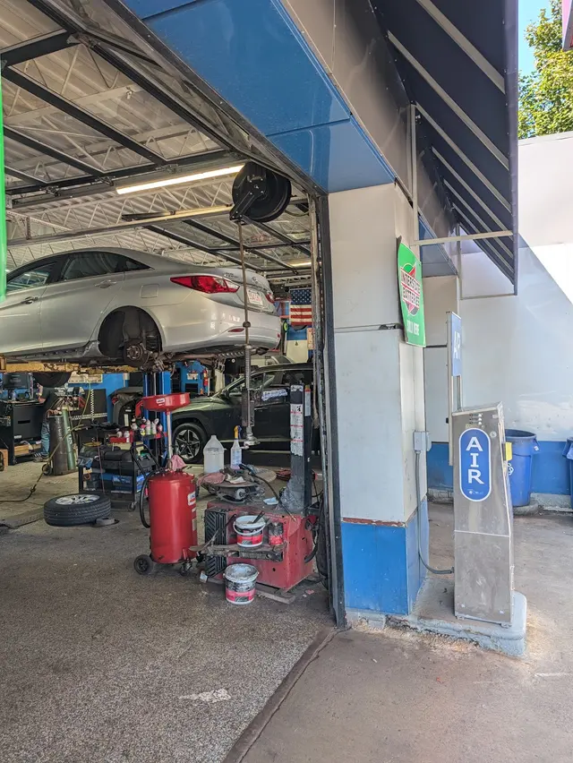 Broadway Gas & Automotive Car Care Center — customer photo 4