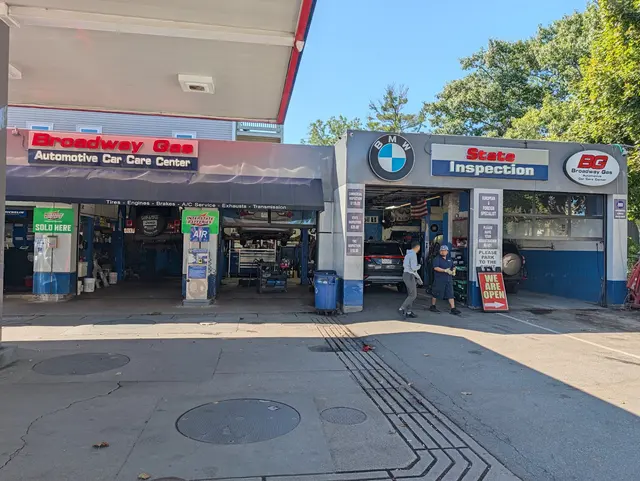 Broadway Gas & Automotive Car Care Center — customer photo 3