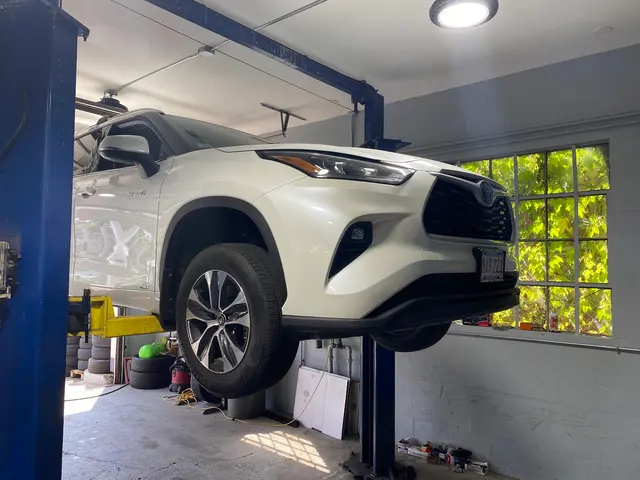 UNION AUTO SERVICES — photo from the business 10