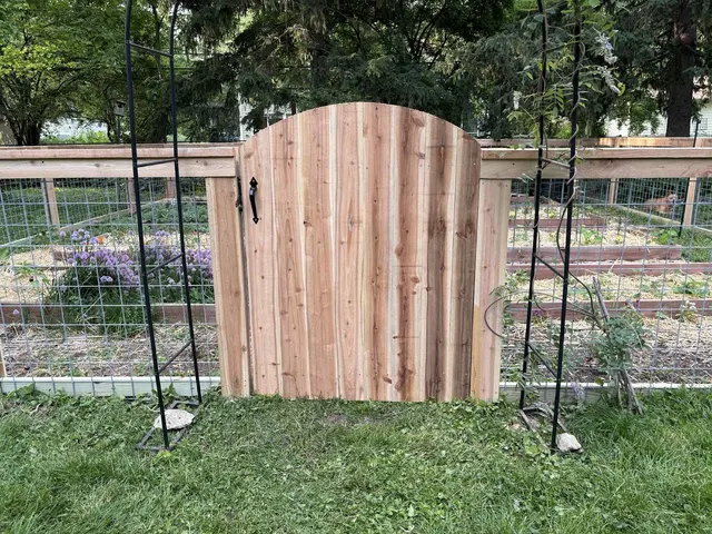 Solid Fencing — photo from the business 11