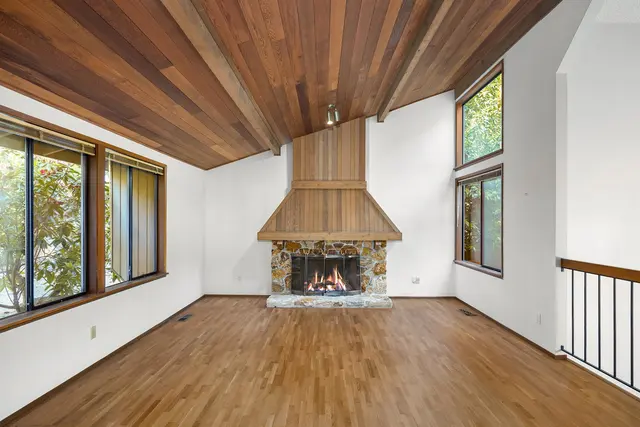 Jon Bye & Associates Real Estate - Realtor — photo from the business 10