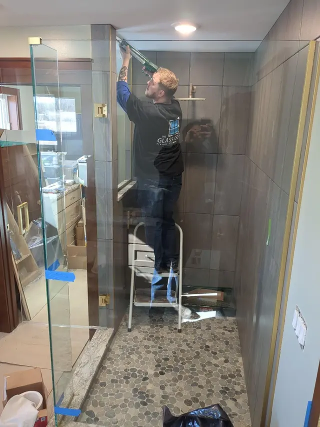 The Glass Guru — photo from the business 11