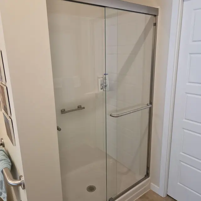 The Glass Guru — photo from the business 12