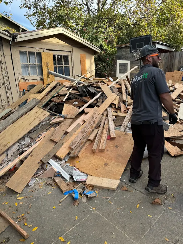 Nixxit Junk Removal — photo from the business 4
