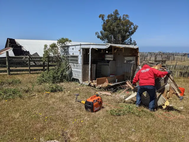Junk King Marin — photo from the business 10