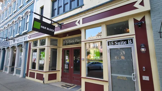 H&R Block — customer photo 1