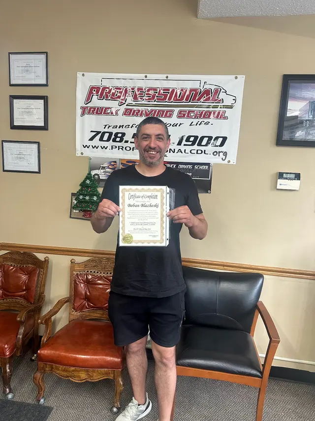 Professional Truck Driving School المحترف — photo from the business 1