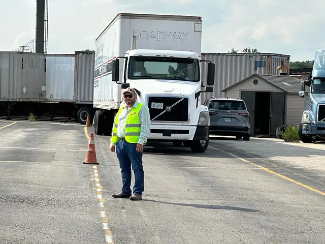 Professional Truck Driving School المحترف — photo from the business 6