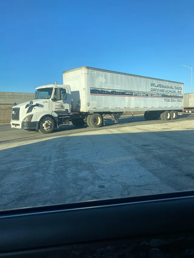 Professional Truck Driving School المحترف — customer photo 5