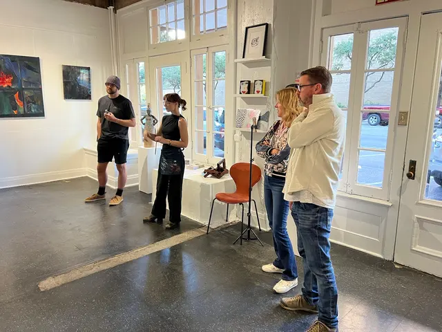 Unchained.Art Contemporary Gallery — photo from the business 6