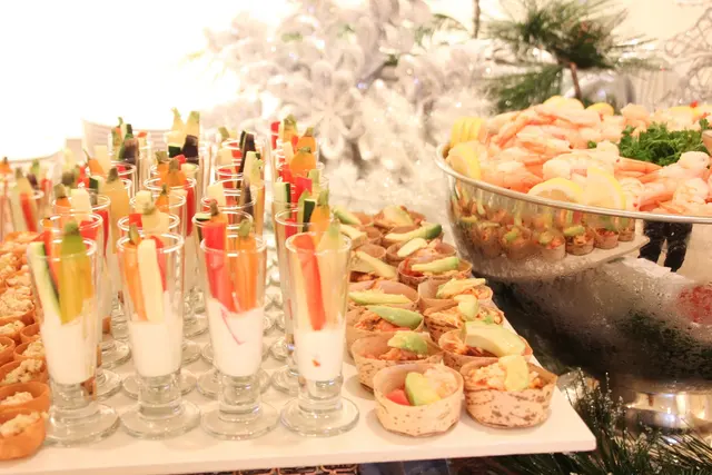 Kahn's Catering — photo from the business 7