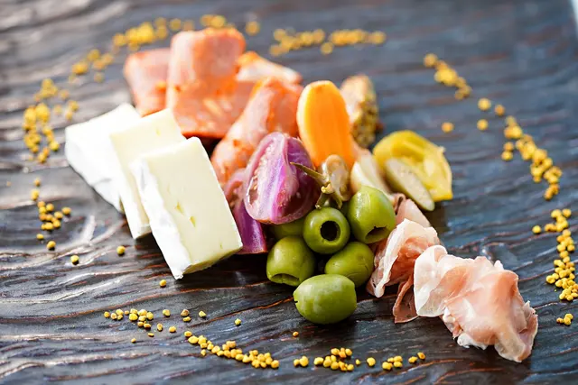Kahn's Catering — photo from the business 5