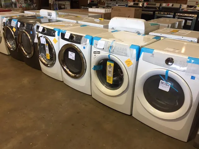 Nino's Trading - Discount Appliances & TVs, Tulsa Warehouse — photo from the business 6