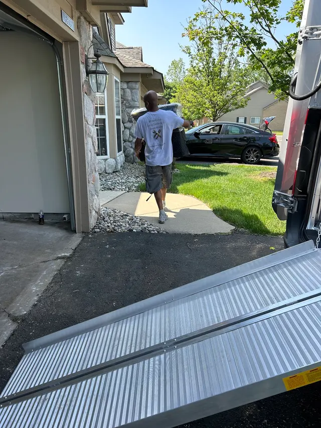 Balance Detroit Moving Company — photo from the business 9