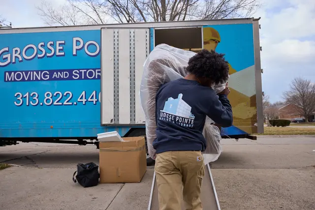 Grosse Pointe Moving & Storage — photo from the business 2