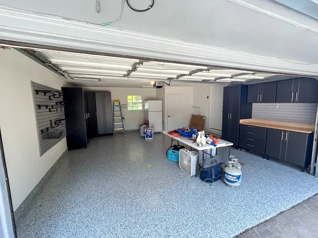Welborn Garage Door Repair — photo from the business 9