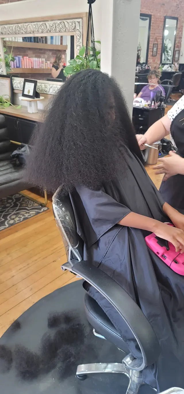 Michael William Salon — customer photo 12