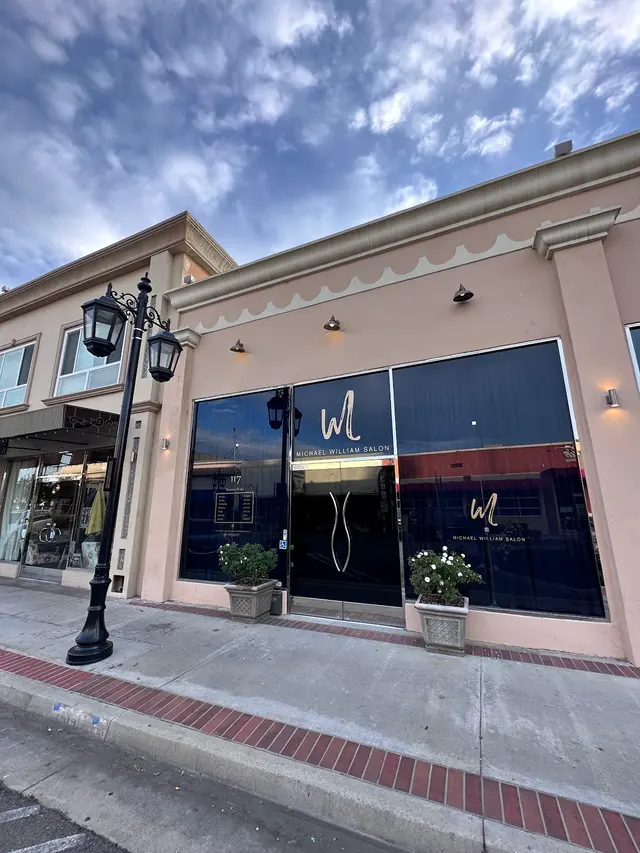 Michael William Salon — photo from the business 2