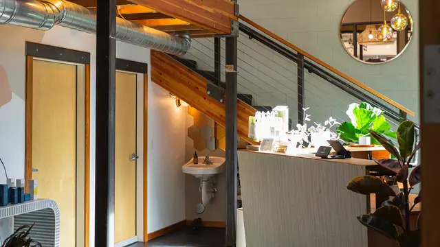 Stone Free - Williams — photo from the business 1