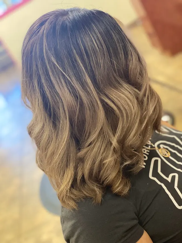 Claudia’s Magic Beauty Salon — photo from the business 11
