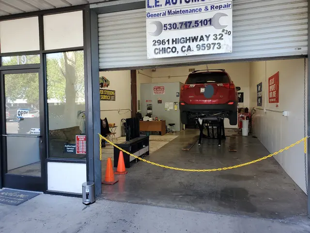 L.E. AUTOMOTIVE — photo from the business 2
