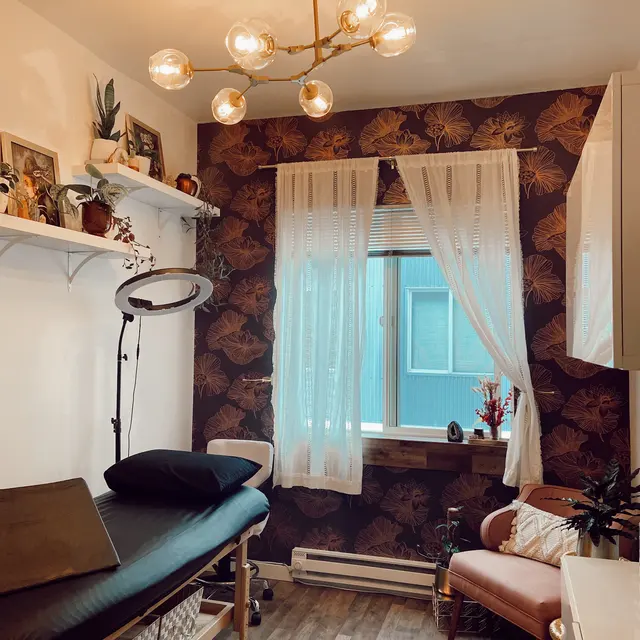 Lashkweenpdx — photo from the business 2