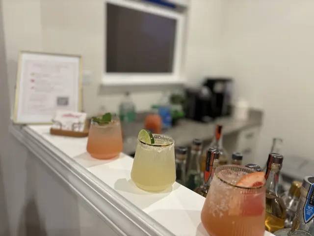 Cynthia Jay Mobile Bartending Services Inc — photo from the business 5