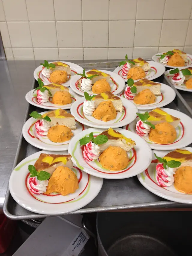 Cuomo Catering — photo from the business 11