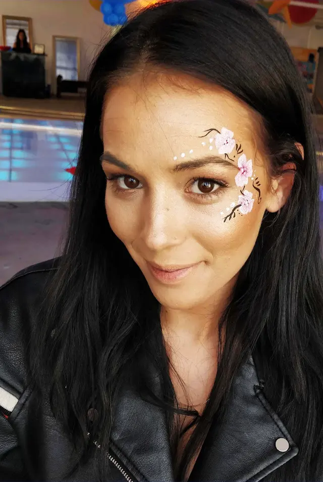 iana's face painting — photo from the business 12