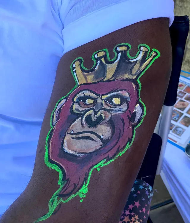 Art-Z Mom Face Painting — photo from the business 5