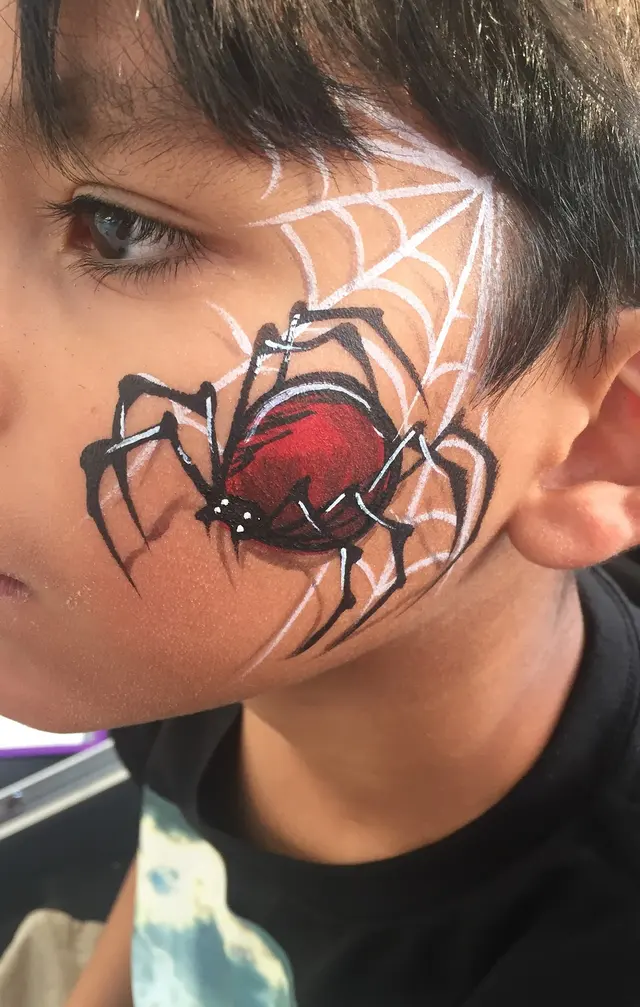 Art-Z Mom Face Painting — photo from the business 4