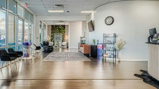 Spoiled Aesthetics — photo from the business 8