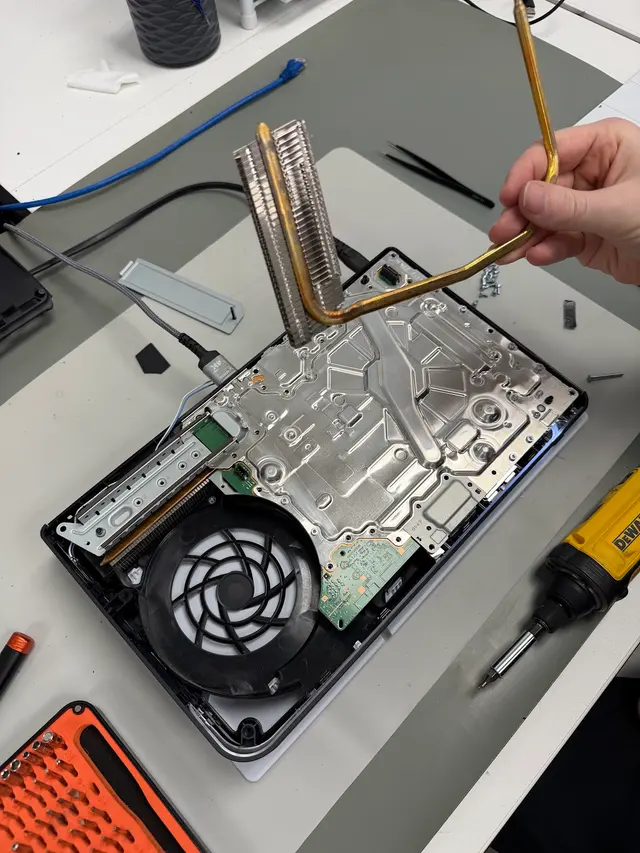 iColor | Repairs on Phones, Tablets, Computers and Game Consoles — photo from the business 6