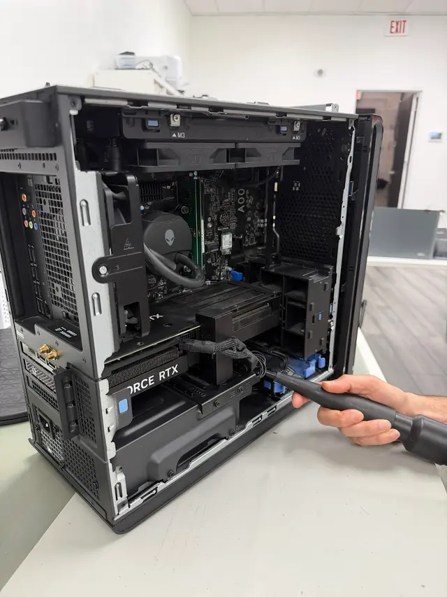 iColor | Repairs on Phones, Tablets, Computers and Game Consoles — photo from the business 10