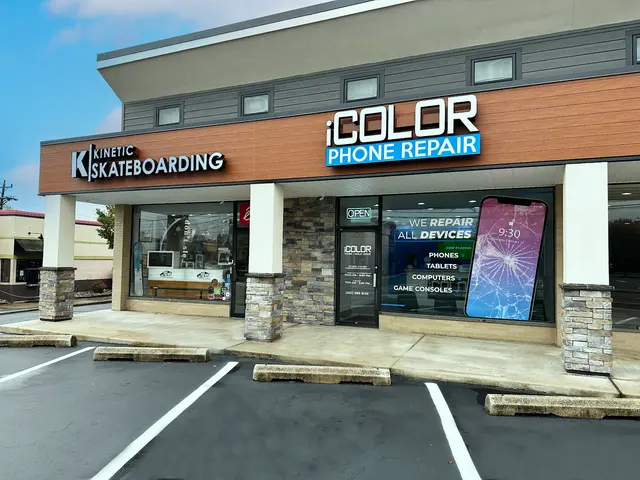 iColor | Repairs on Phones, Tablets, Computers and Game Consoles — photo from the business 1