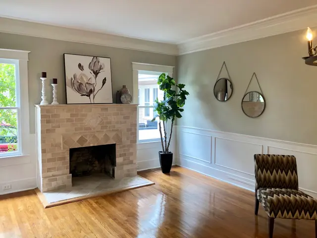 CUSTOM HOME STAGING — photo from the business 8