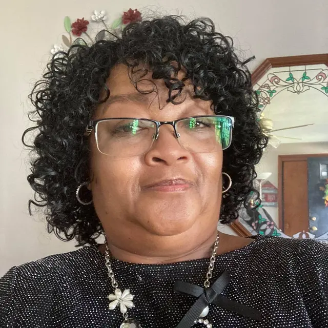 Kimberley Guelker, Berkshire Hathaway HomeServices Lucien Realty — customer photo 1