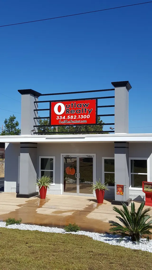 Outlaw Realty — customer photo 12