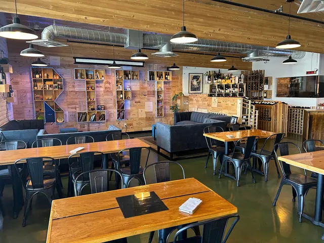 Rift Wine Bar & Taphouse — customer photo 1