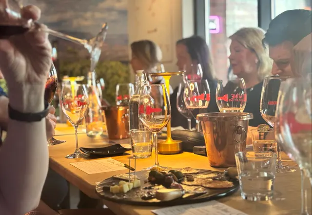 The Wine Collective of Scottsdale, Wine Store, Wine Tasting & Wine Bar — photo from the business 2