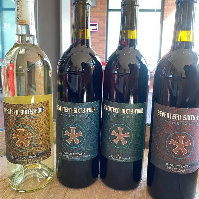 The Wine Collective of Scottsdale, Wine Store, Wine Tasting & Wine Bar — photo from the business 3