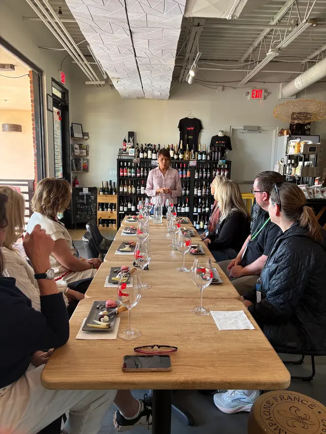 The Wine Collective of Scottsdale, Wine Store, Wine Tasting & Wine Bar — photo from the business 6