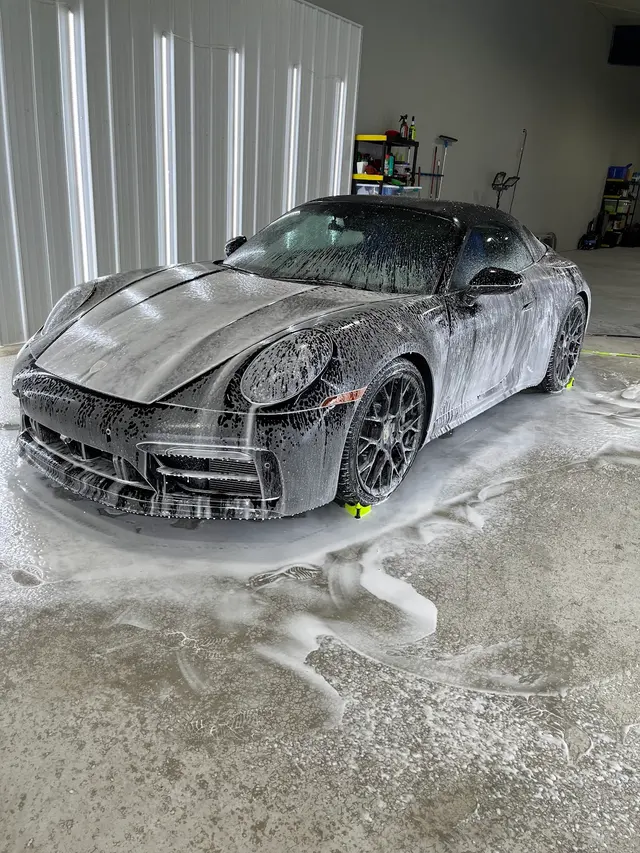 Signature Auto Salon — photo from the business 9